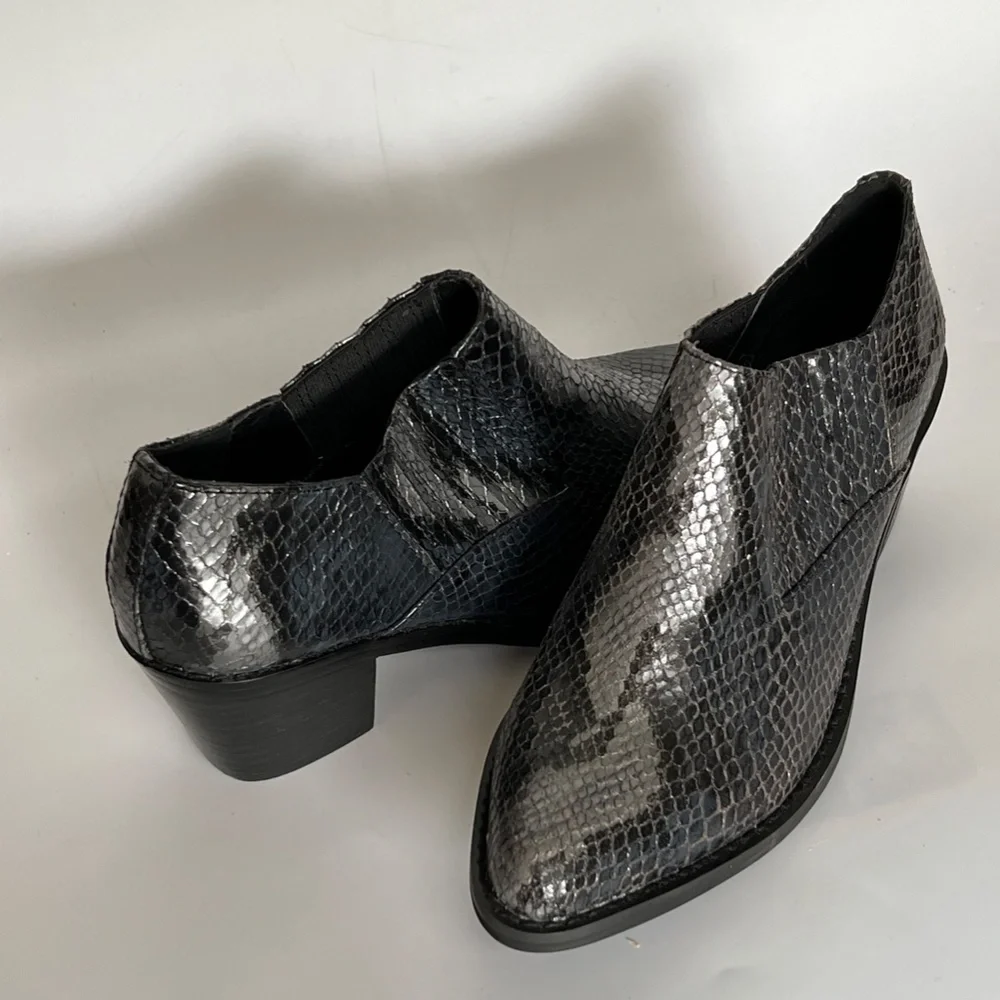 Very Volatile Ankle Boots Shiny Snake Print NWT - Picture 9 of 9